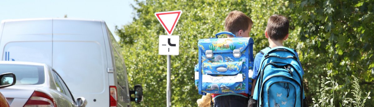 Kinder am Schulweg